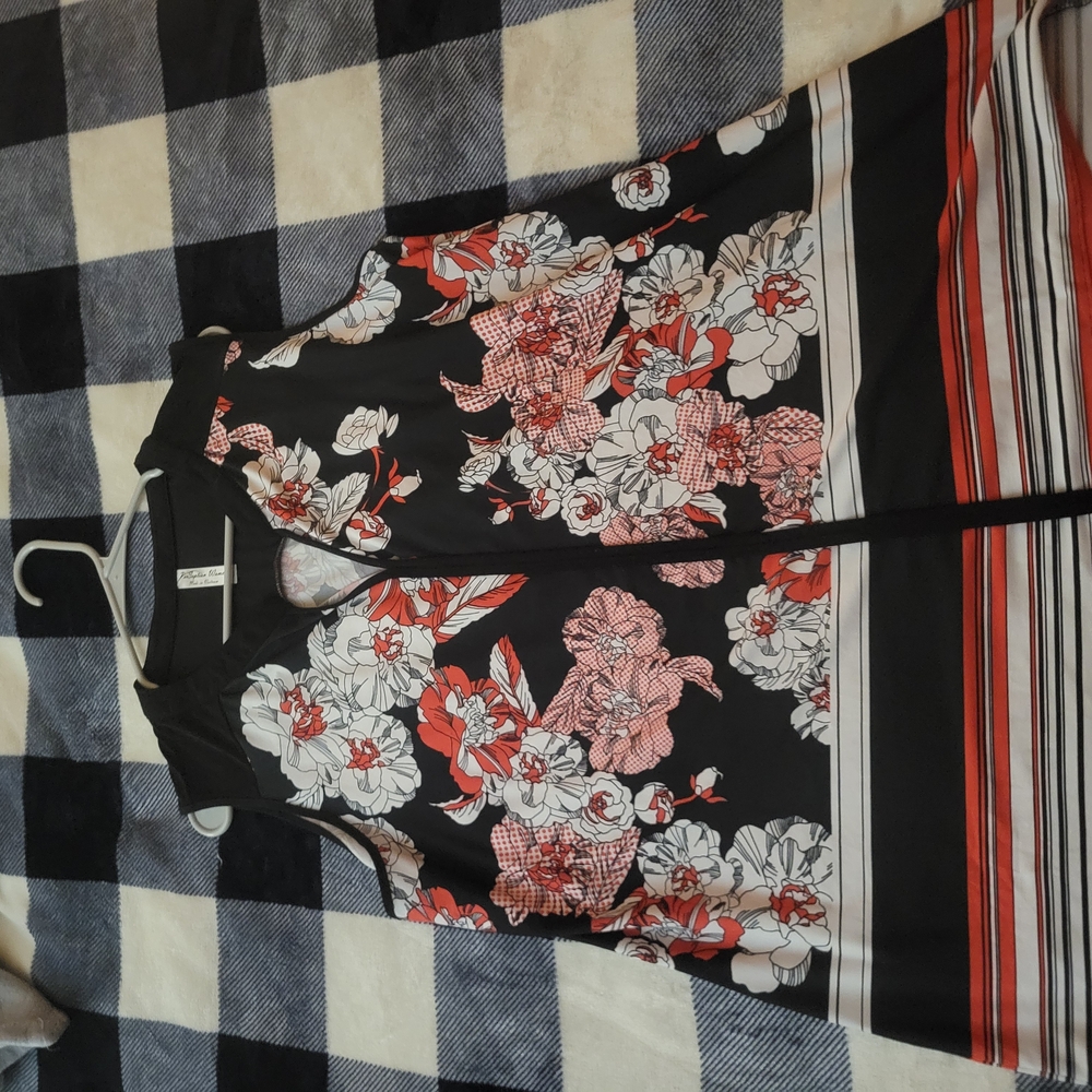 Red, White and Black Modern Pattern Sleeveless Cut Out at Neck Top